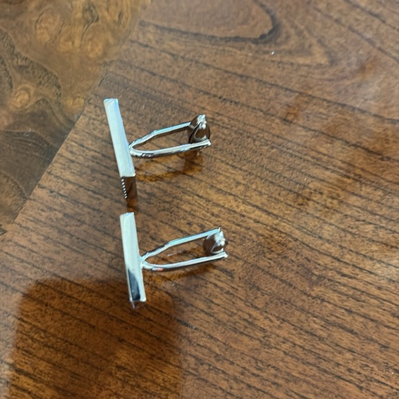 Unisex men’s women’s shinny Silver Cufflinks simple checkered elegant pattern - Picture 4 of 5